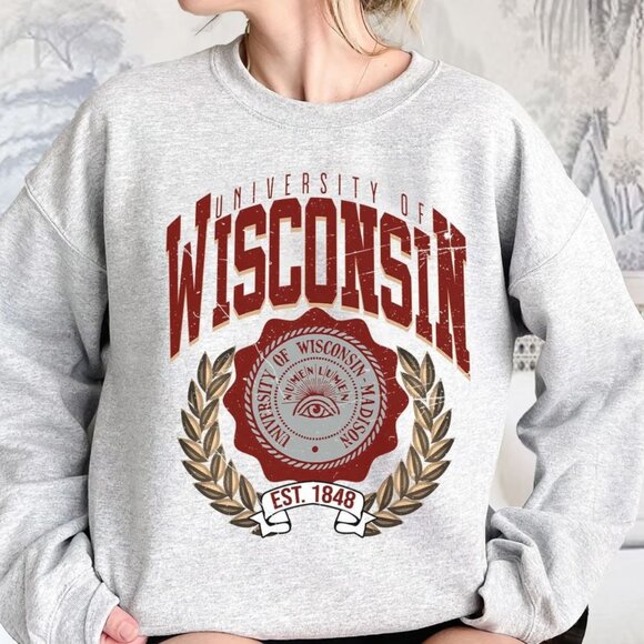 University of Wisconsin–Madison Sweatshirt University of Wisconsin Shirt - Picture 2 of 2